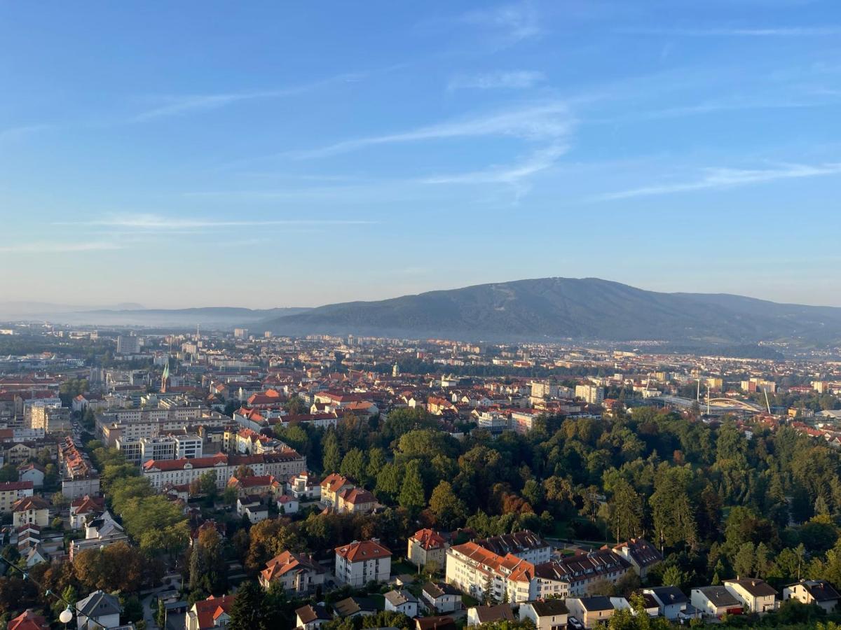 Studio With A View On City Center Park Maribor Eksteriør bilde
